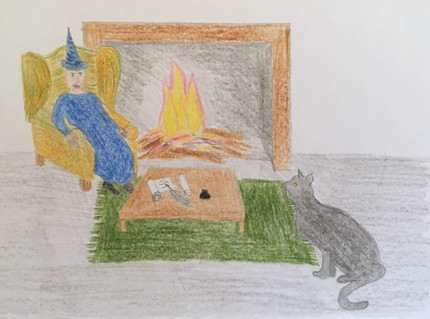 Prof. Flitwick sitzt gemütlich auf einem großen, gelben Sessel vor dem Kamin. Vor ihm, auf einem kleinen Tischchen, liegen Feder, Tintenfass und Pergamentrollen. Das Tischchen steht auf einem grünen Teppich, an dessen Rand, Flitwick gegenüber, eine graue Katze Platz genommen hat.